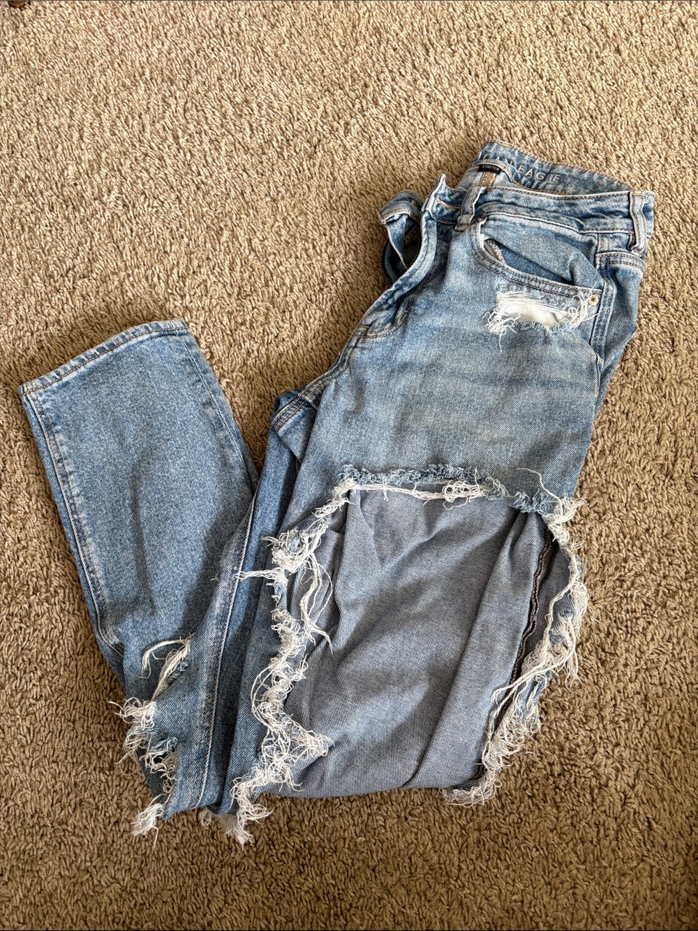 American Eagle Outfitters Light Blue Distressed Straight Leg Jeans